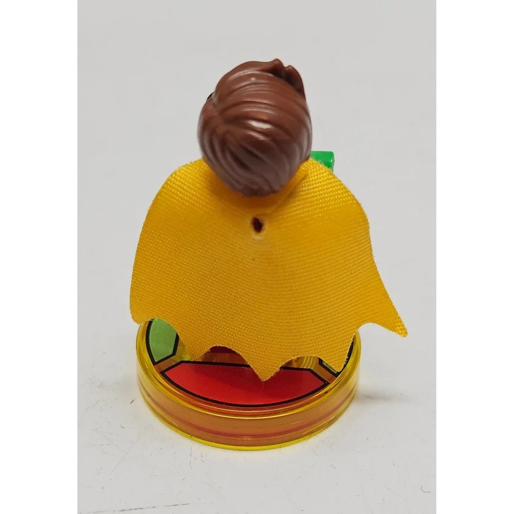LEGO Dimensions Robin Minifigure LEGO Batman Movie Toy Tag 71264 DC Comics